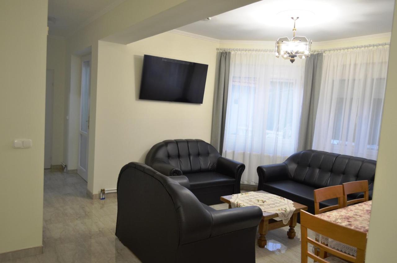 Henrietta - Violetta Apartman Hajdúszoboszló 外观 照片