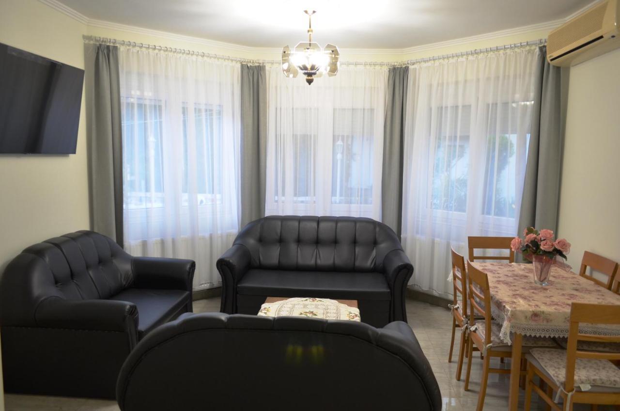Henrietta - Violetta Apartman Hajdúszoboszló 外观 照片