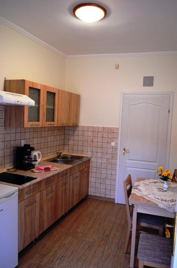 Henrietta - Violetta Apartman Hajdúszoboszló 外观 照片