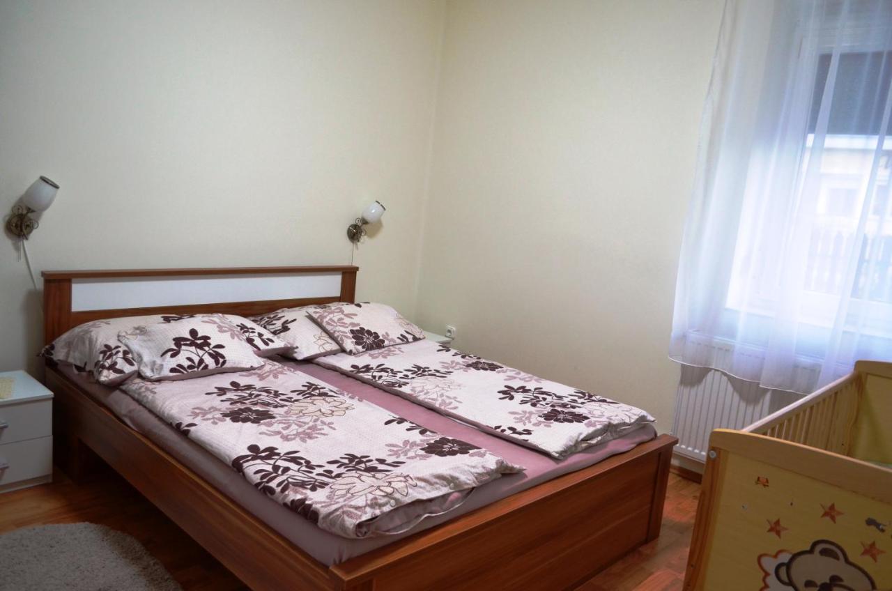 Henrietta - Violetta Apartman Hajdúszoboszló 外观 照片