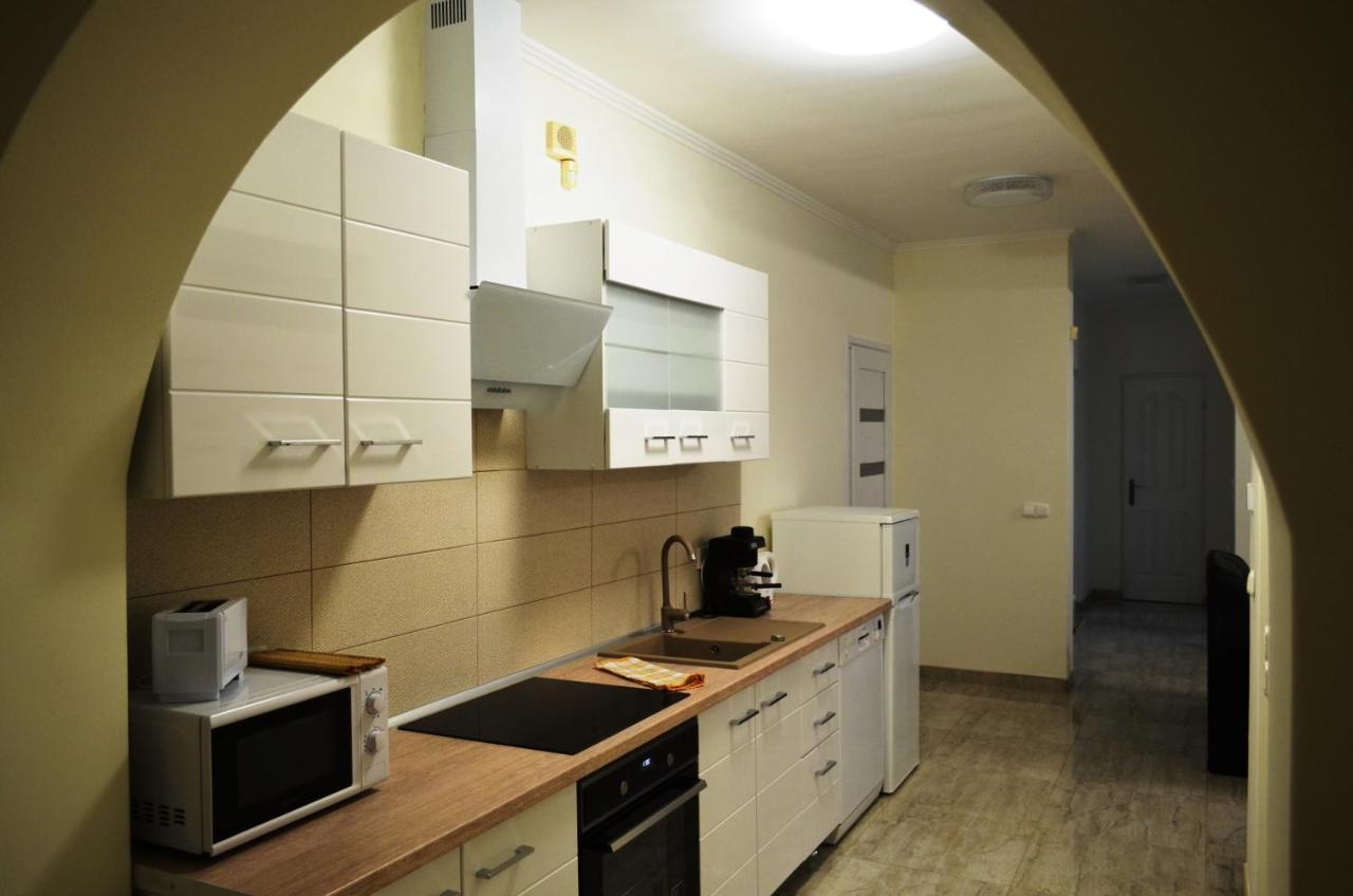Henrietta - Violetta Apartman Hajdúszoboszló 外观 照片