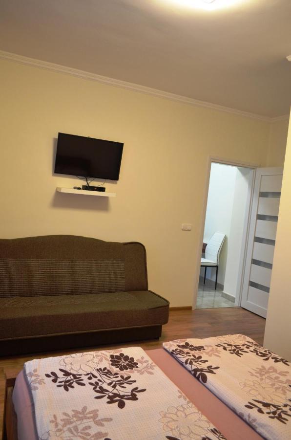 Henrietta - Violetta Apartman Hajdúszoboszló 外观 照片