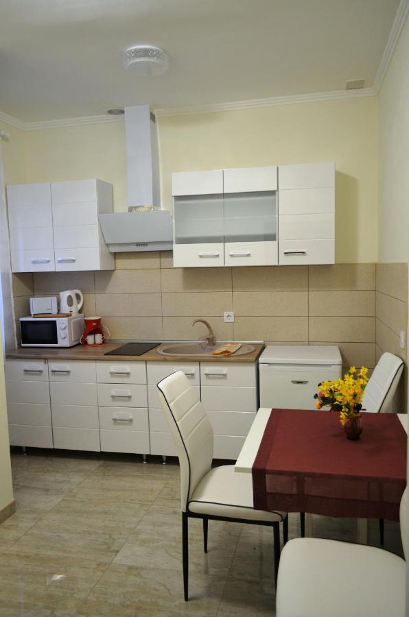 Henrietta - Violetta Apartman Hajdúszoboszló 外观 照片